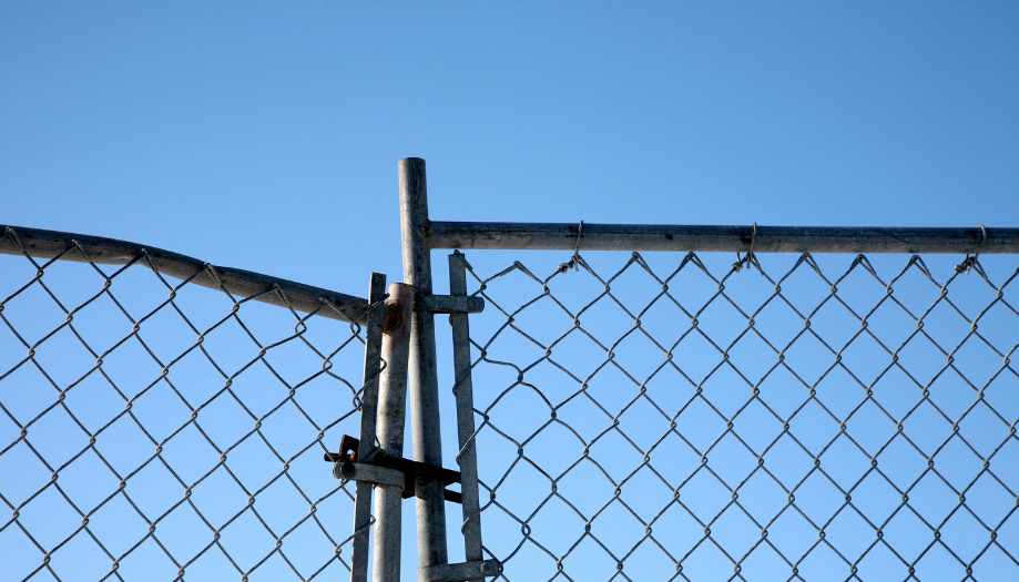 Chain Link Gate Photo