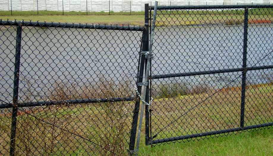 Chain Link Gate Repair