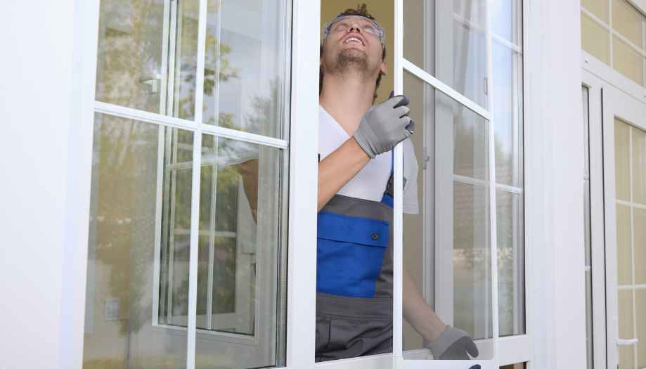 Handyman services: window installation in Fort Lauderdale