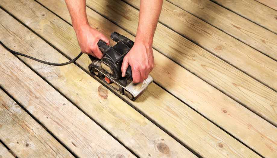 Deck Staining and Sealing in Broward County